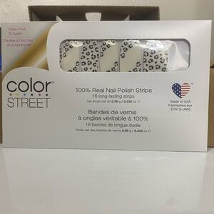 Color Street Nails-Spot On